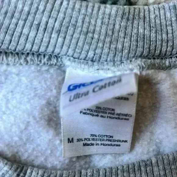 Grey Sweatshirt from Bowen Island, BC - Picture 3 of 3